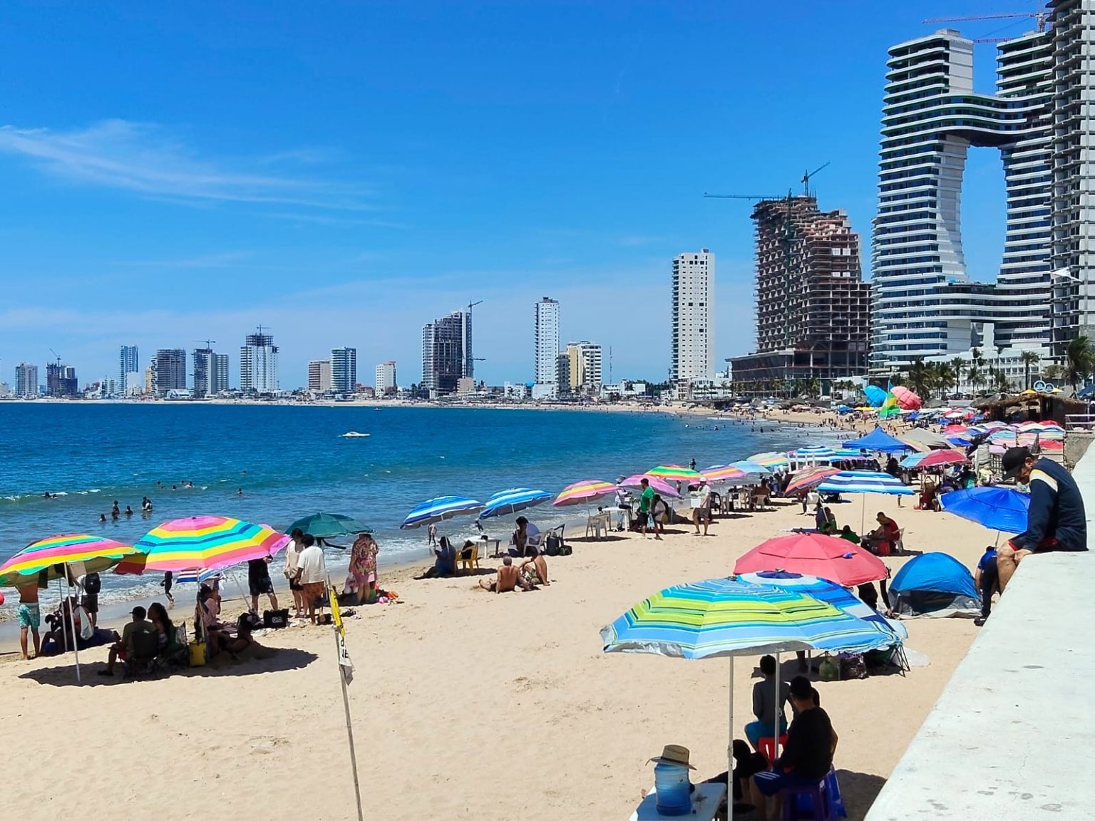 Más de 94 mil personas disfrutaron de Mazatlán el sábado de Semana Santa 2026