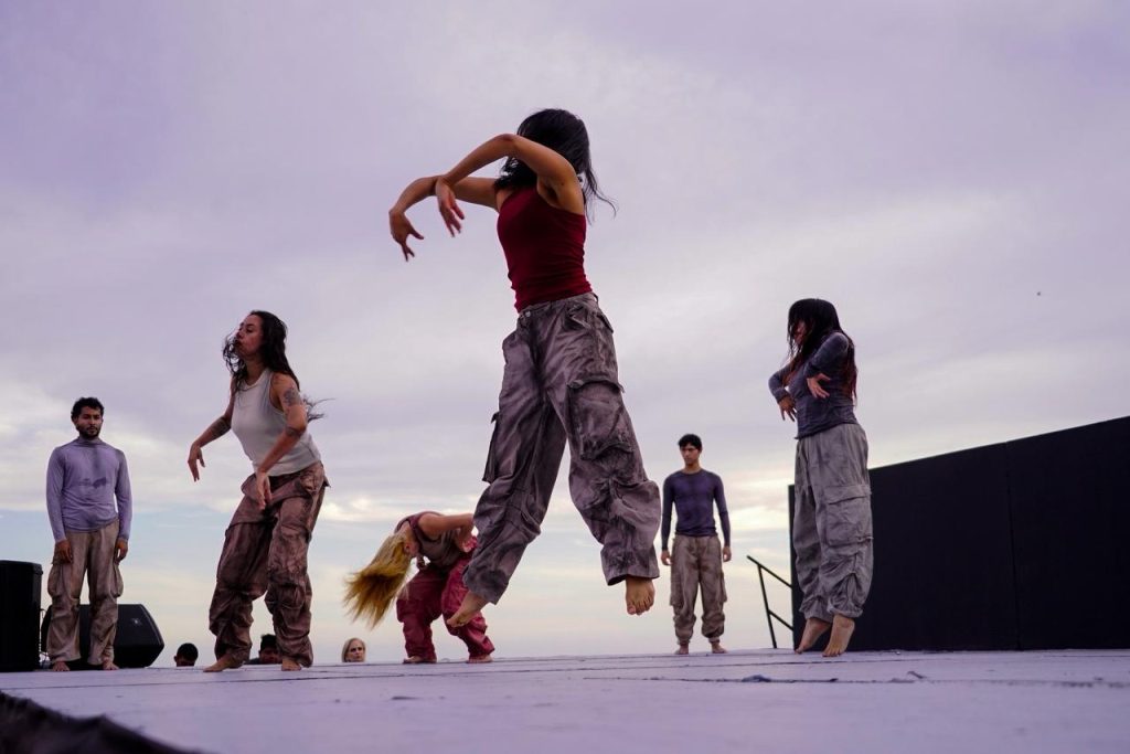 Mazatlán late al ritmo de su talento y conquista el Malecón al celebrar el Día Internacional de la Danza (4)