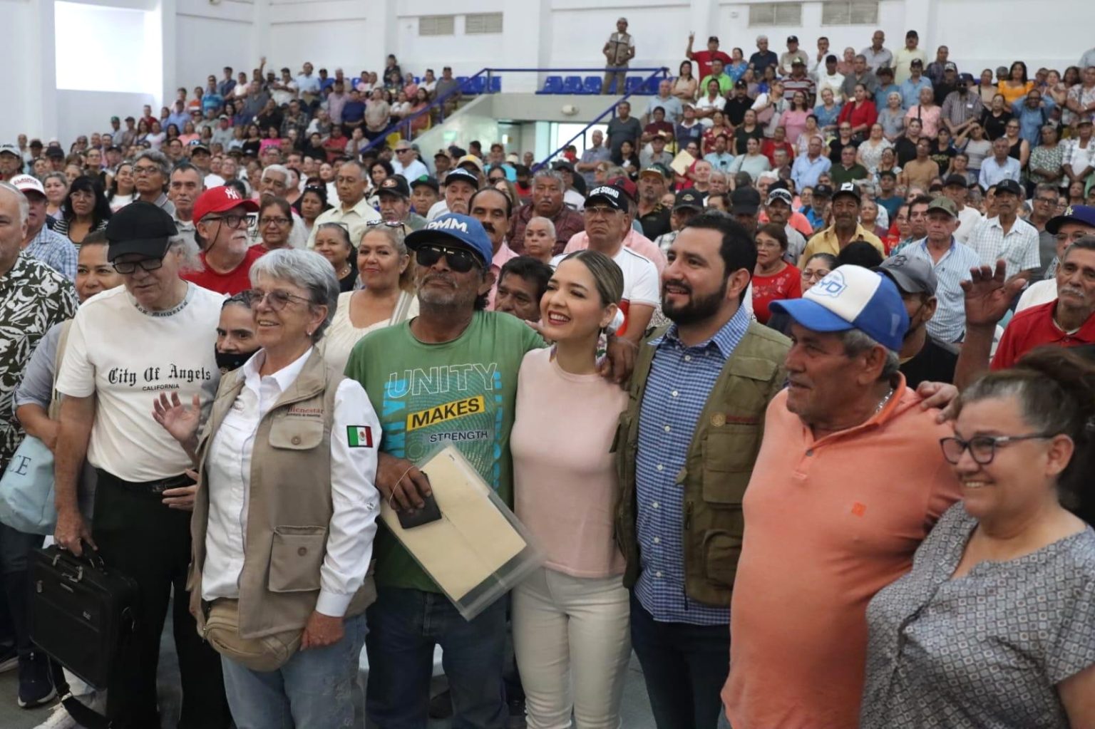 Participa Estrella Palacios en entrega de tarjetas de Programas para el Bienestar en beneficio de más de mil mazatlecos 2026