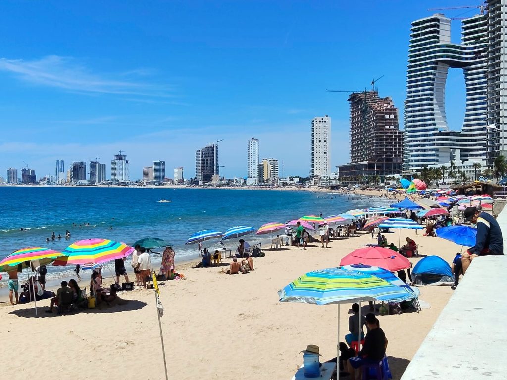 Playas de Sinaloa registran una gran afluencia de turistas esta Semana Santa Sectur Sinaloa 2023 3 Isla Cortés Nuevo Altata Mazatlán