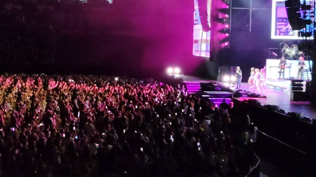 Chayanne Enloquece en Mazatlán durante su presentación a locales y visitantes (le resultan decenas de hijas e hijos) 2026 3