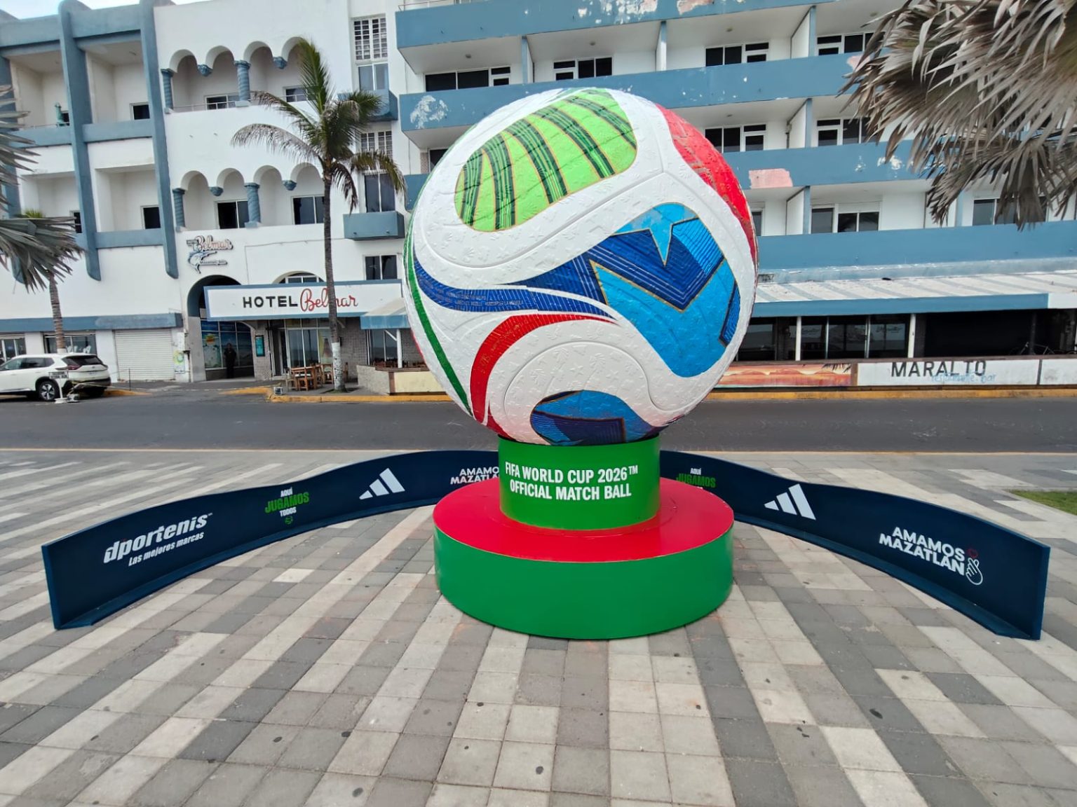 El balón Trionda llega a Olas Altas y suma otro escenario emblemático de Mazatlán