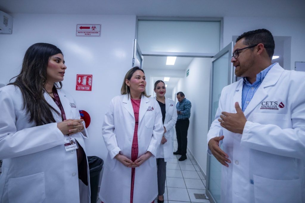 Gobernadora Yeraldine pone en marcha el Centro Estatal de Transfusión Sanguínea (1)