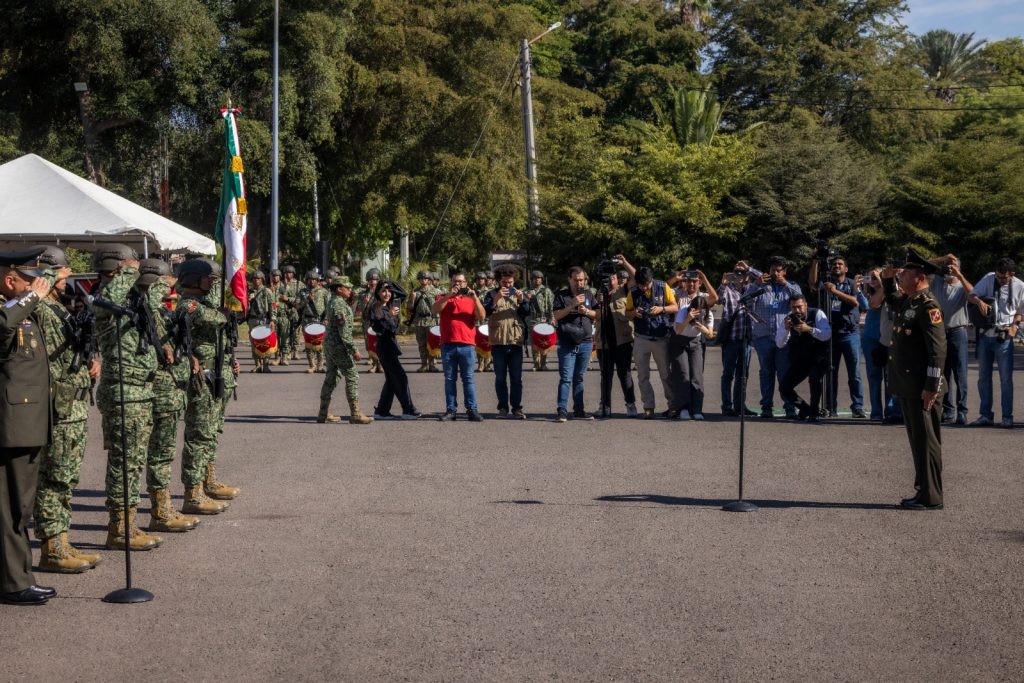 Hay confianza en el Ejército porque siempre hacen honor a la patria Gobernadora Yeraldine (9)