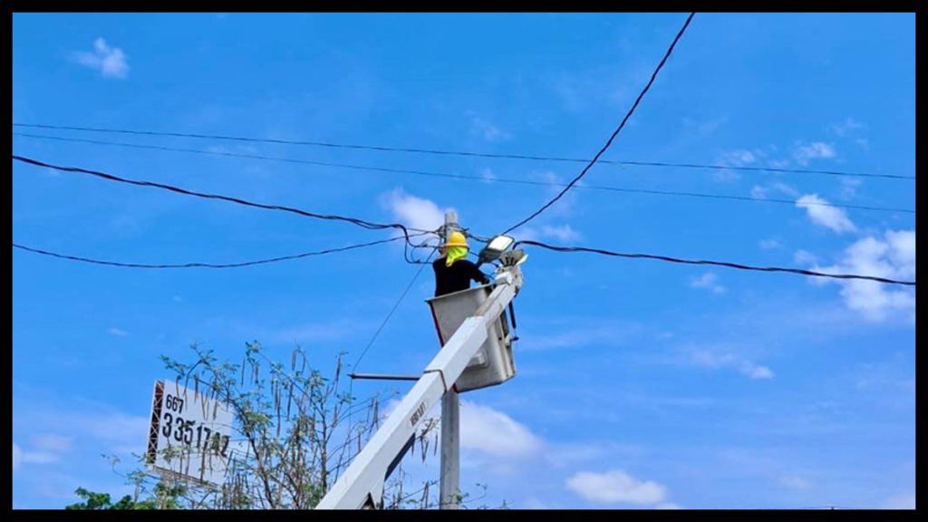Mazatlán Brilla fortalece alumbrado público en colonias y vialidades del puerto