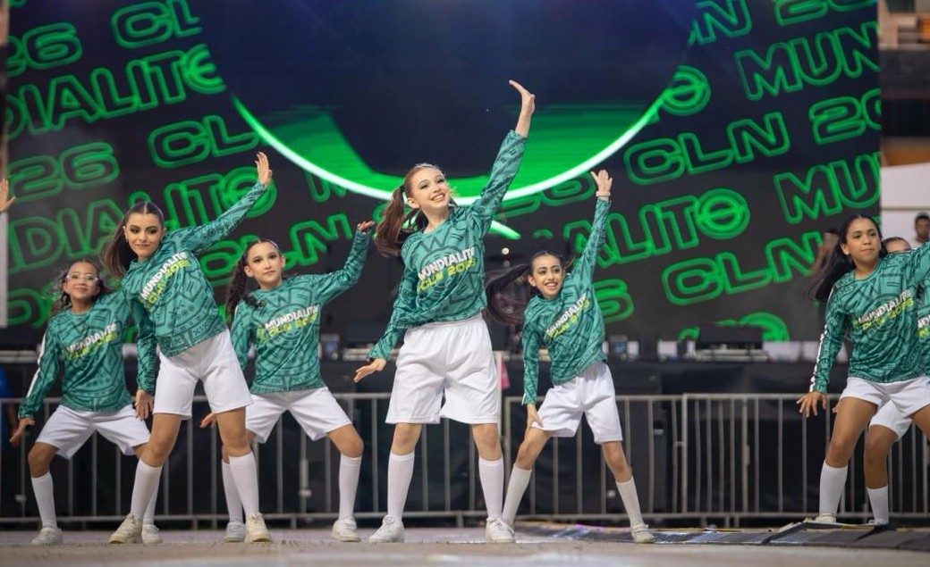 Viven intensamente los Culiacanenses la Inauguración de Mundialito 2026 6
