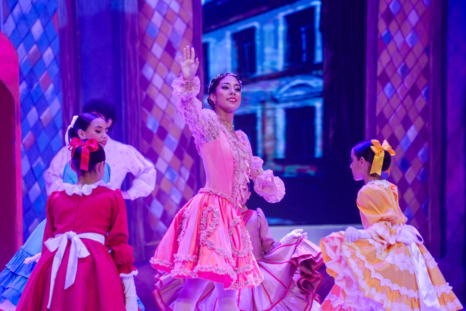 Con la magia de La Muñeca Encantada se gradúan nuevos talentos del ballet