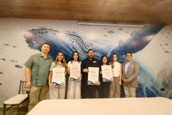Sectur Sinaloa Entrega Reconocimientos y reconoce el profesionalismo del Sector Turístico de Mazatlán 2026 Junio (25)