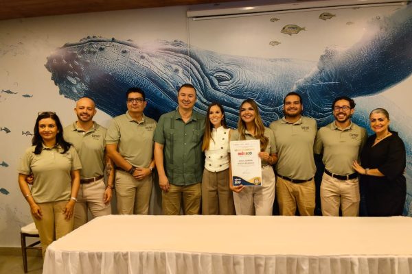 Sectur Sinaloa Entrega Reconocimientos y reconoce el profesionalismo del Sector Turístico de Mazatlán 2026 Junio (26)