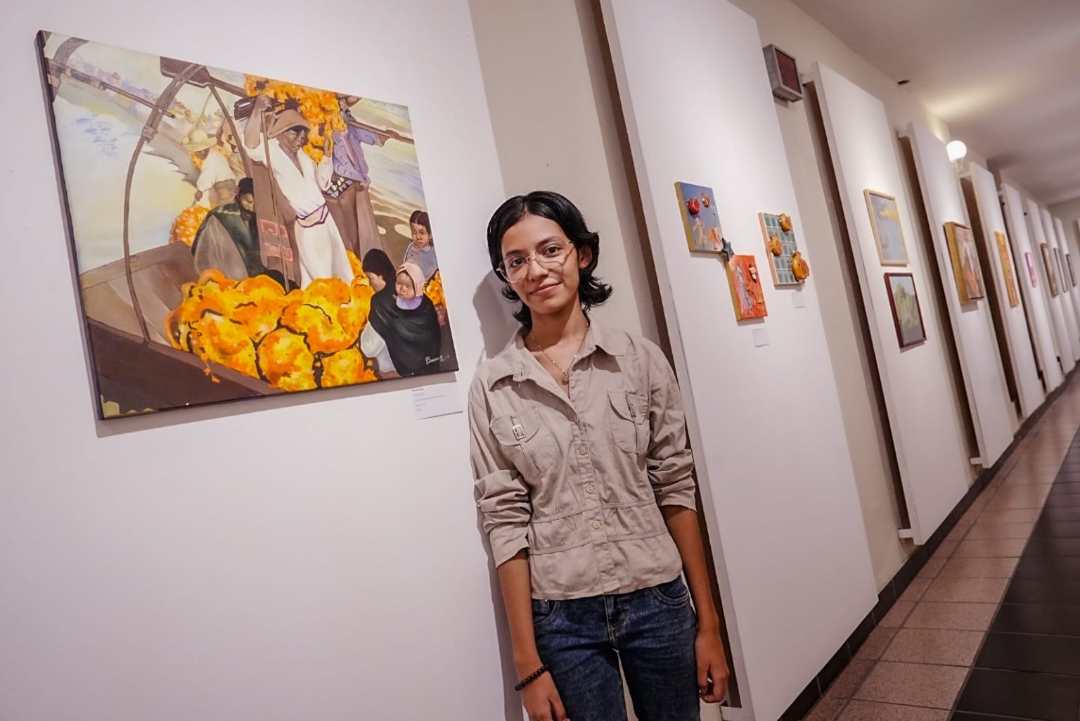 Brenda Ortiz rinde homenaje al maestro Alonso Guerra en la exposición “Línea, Trazos y Forma”