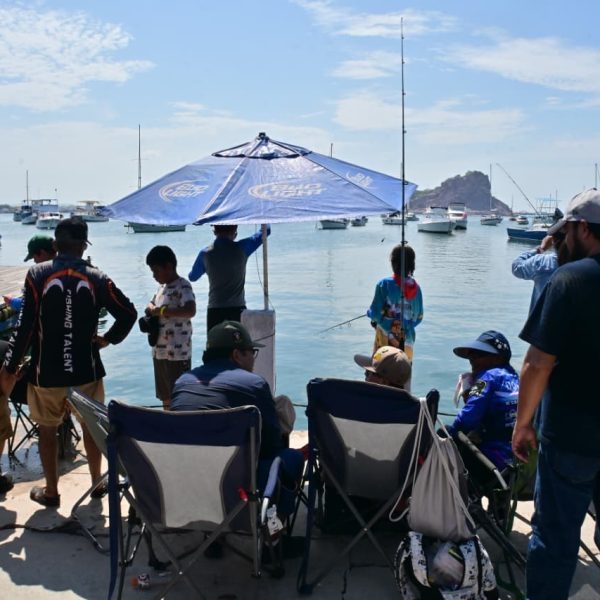 Disfrutan de un domingo familiar en el Segundo Torneo Infantil de Pesca de Orilla 2026 Galería de Fotos (3)
