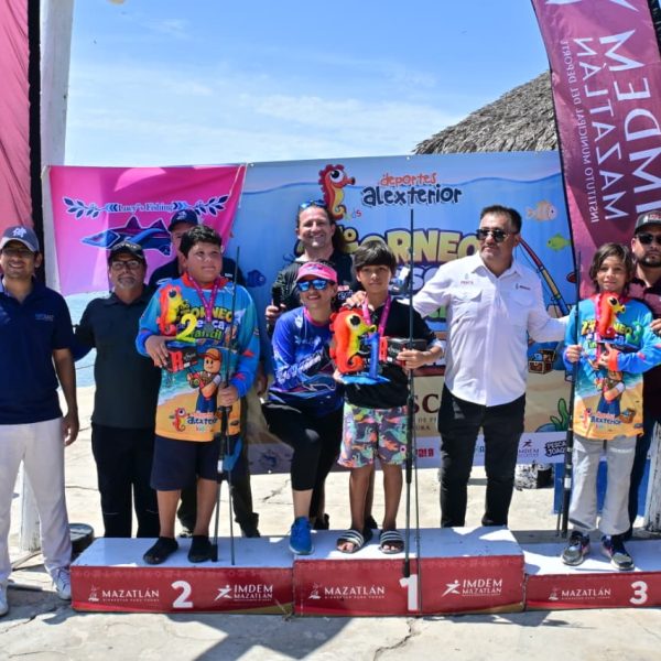 Disfrutan de un domingo familiar en el Segundo Torneo Infantil de Pesca de Orilla 2026 Galería de Fotos (7)