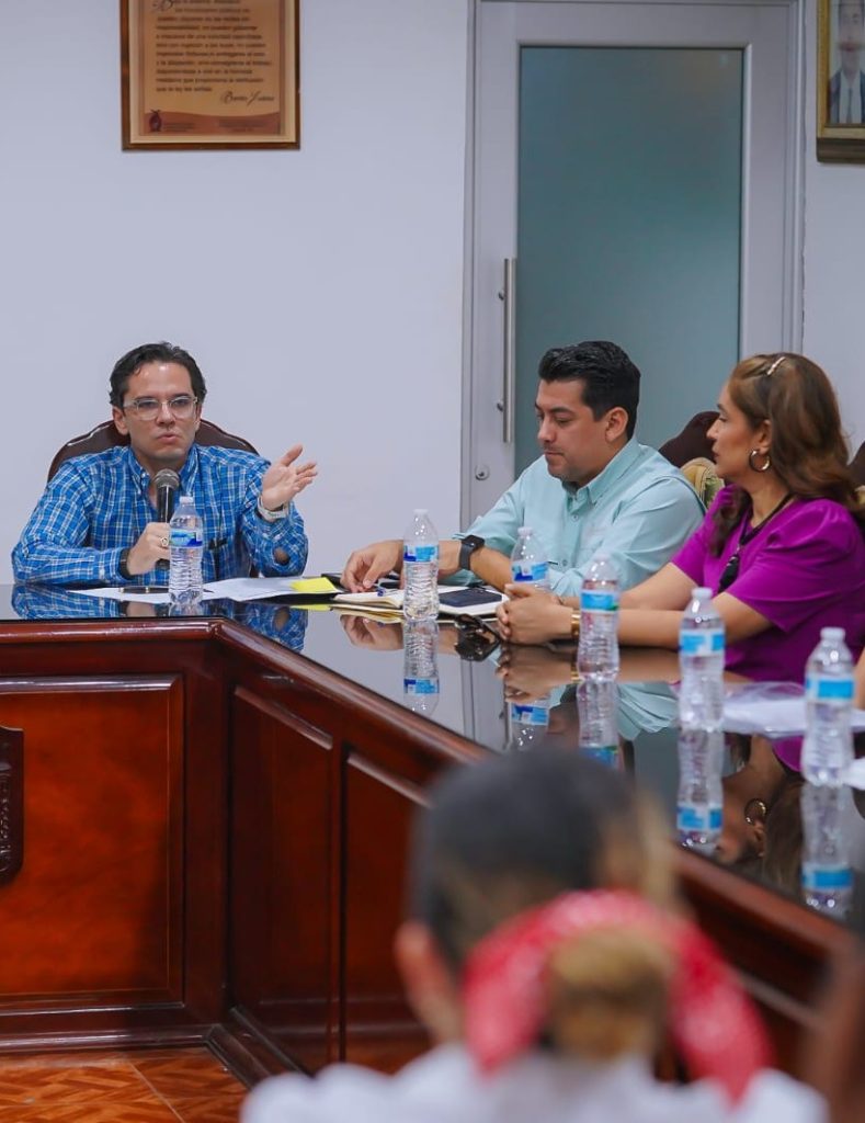 Gobierno de Sinaloa acerca opciones de financiamiento a comerciantes y empresarios de Escuinapa 2026 2 (2)