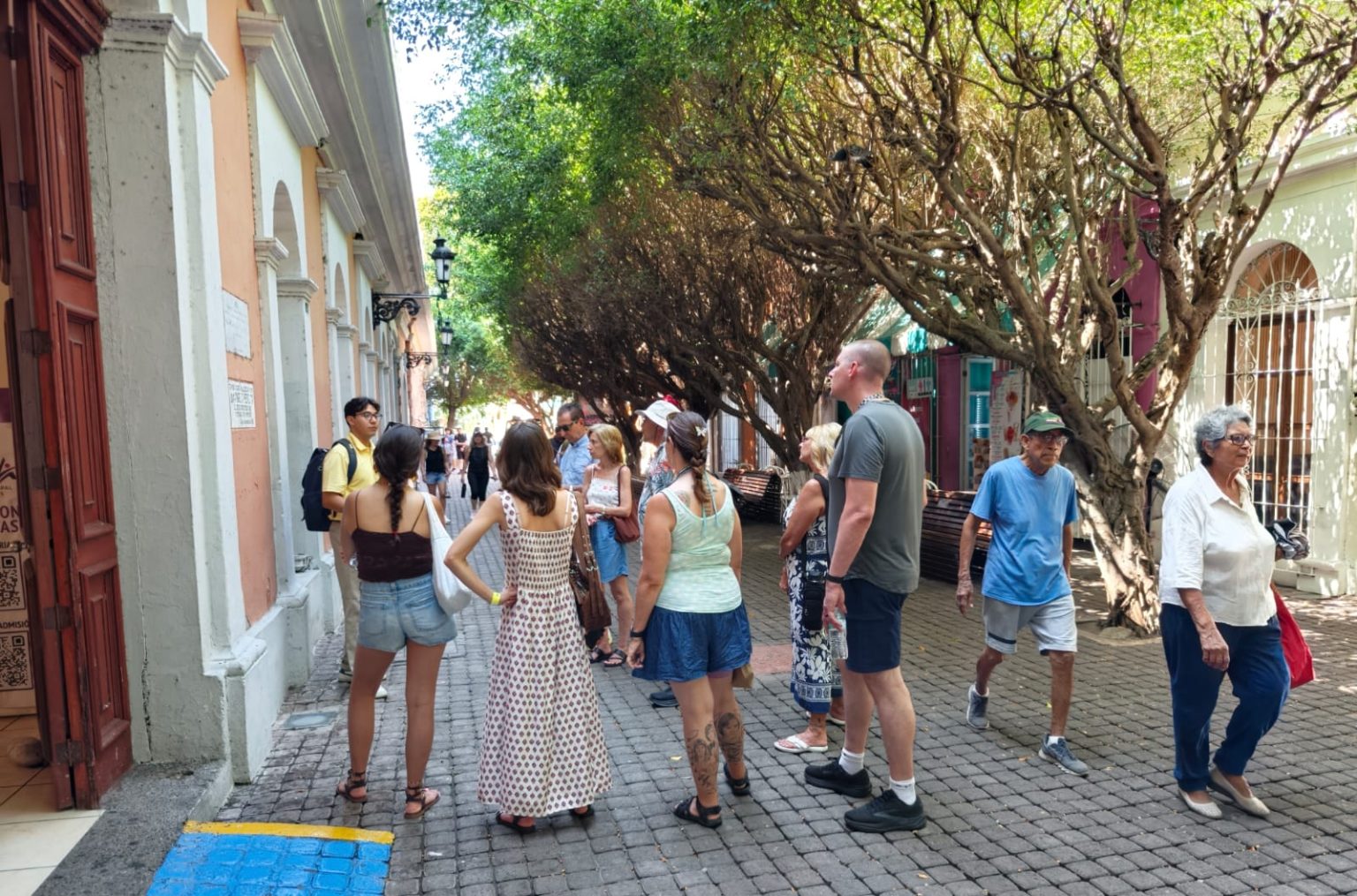 Recibe Mazatlán a más de 3,800 turistas en el primer crucero de julio