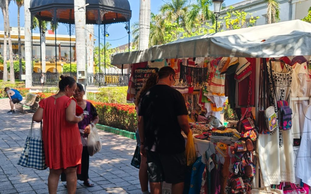 Recibe Mazatlán a más de 3,800 turistas en el primer crucero de julio (6)