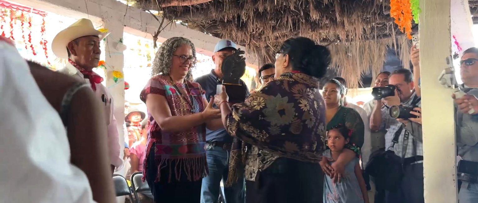 Reivindicaremos los derechos de nuestros pueblos indígenas: Gobernadora Graciela Domínguez Reivindicaremos los derechos de nuestros pueblos indígenas Gobernadora Graciela Domínguez 2026