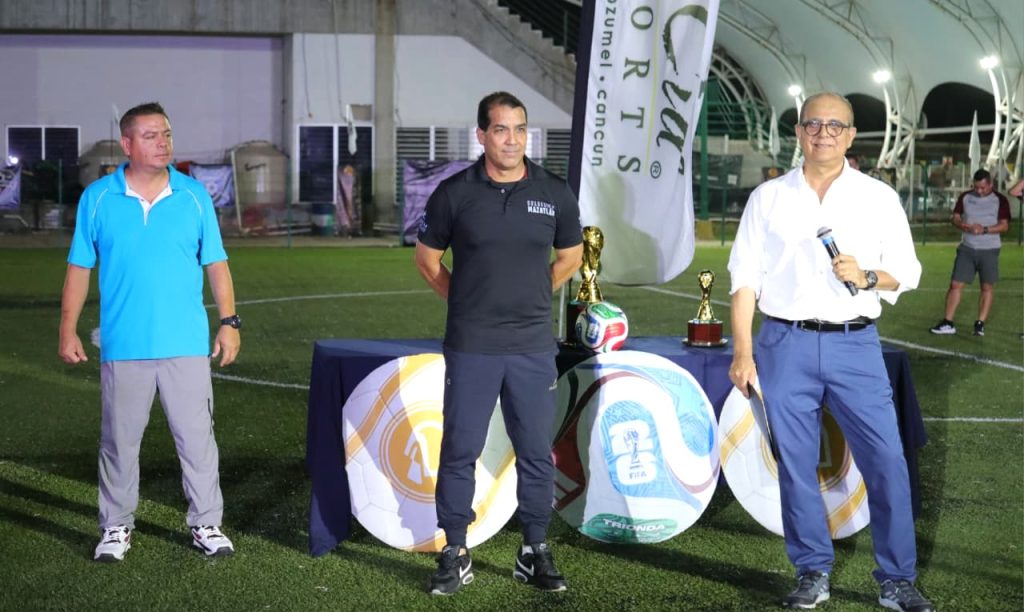 ¡Con sabor mundialista! Inauguran Torneo Intramuros El Cid con fiesta en las gradas, madrinas y 144 jugadores en la cancha ¡Con sabor mundialista! Inauguran Torneo Intramuros El Cid con fiesta en las gradas, madrinas y 144 jugadores en la cancha 2026