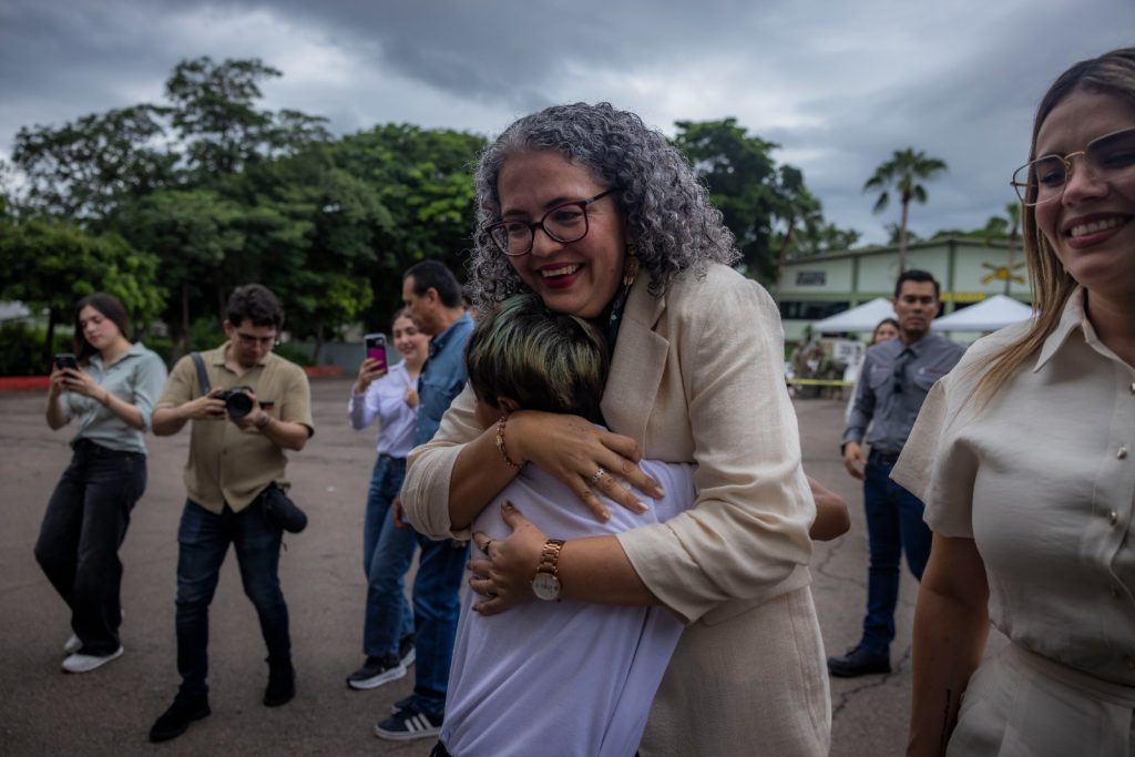 Atestigua Gobernadora Graciela Domínguez ceremonia de destrucción de armamento donado y decomisado en la Novena Zona Militar (12)