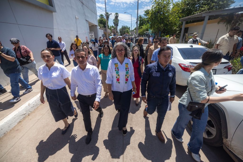 Con el apoyo de la sociedad sinaloense, los tres órdenes de Gobierno trabajan por la recuperación de la paz Gobernadora Graciela Domínguez (17)