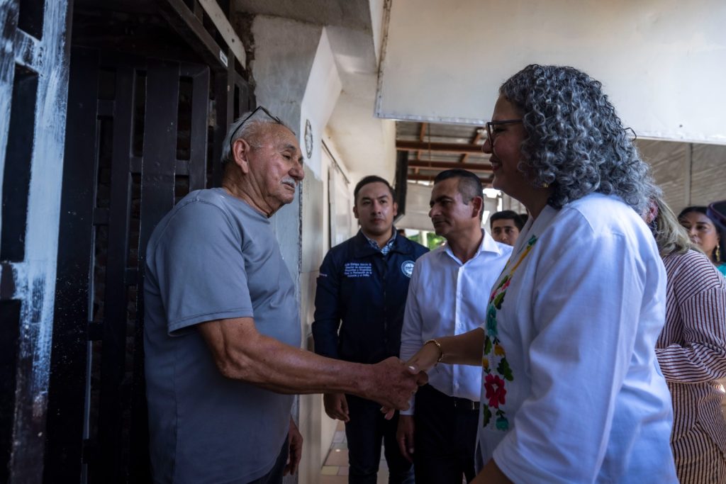 Con el apoyo de la sociedad sinaloense, los tres órdenes de Gobierno trabajan por la recuperación de la paz Gobernadora Graciela Domínguez (19)
