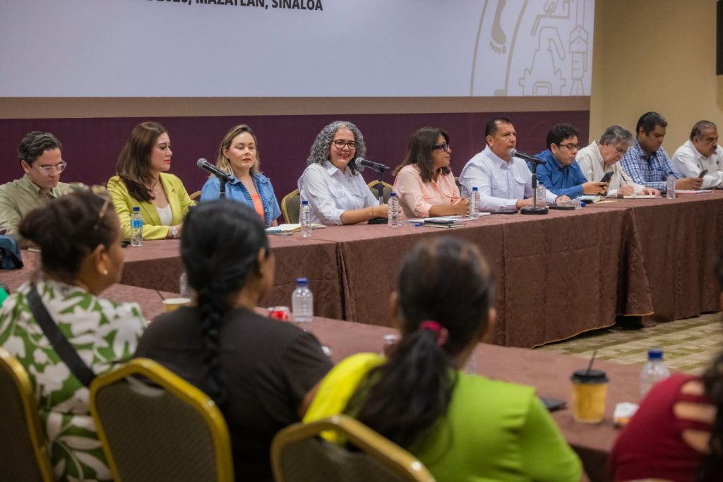 Proyectos de emprendimiento para mujeres empacadoras de camarón, anuncian Gobierno de Sinaloa y SADER (11)
