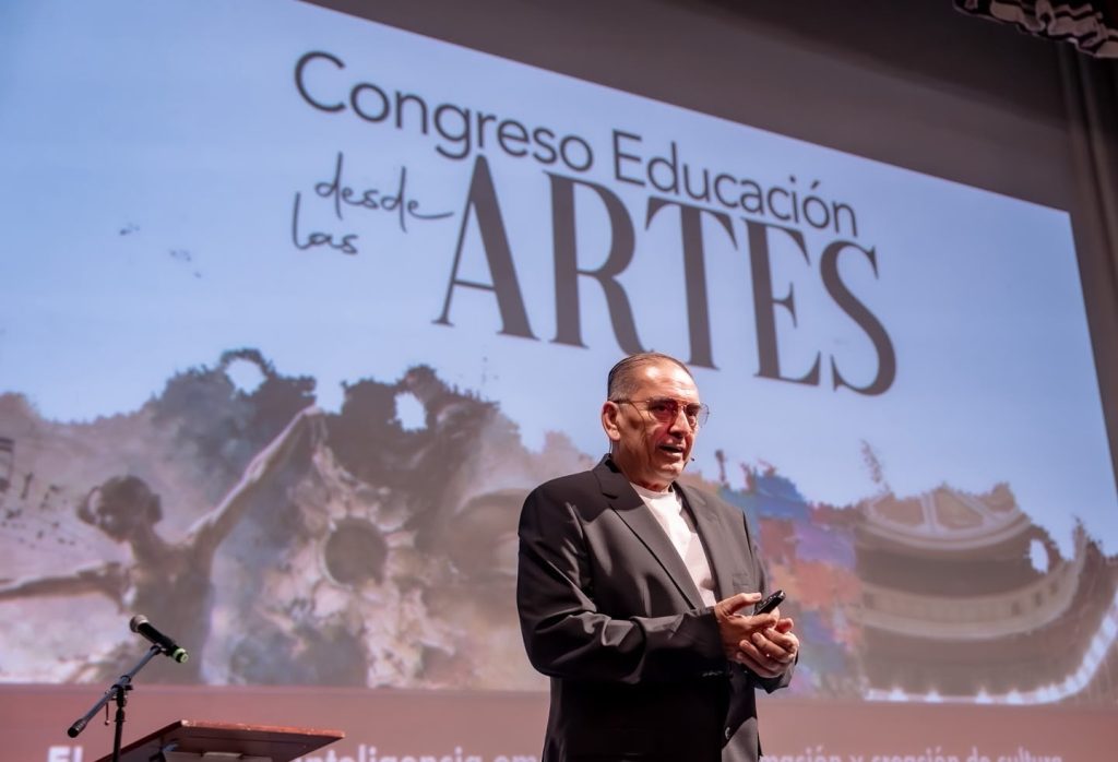 Oscar García Osuna presenta “El reto de la inteligencia emocional en la formación y creación de cultura” en el Congreso Educación desde las Artes 2026